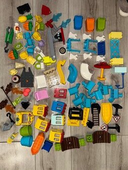 Lego duplo, hojadačky, šmýkalky..: