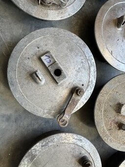 Predám brzdový štít JAWA 250/353 350/354 KYVAČKA