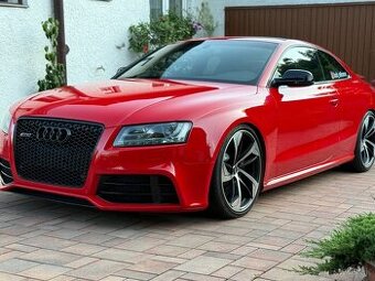 Audi RS5 V8