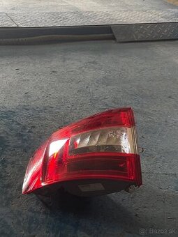 Svetlo Škoda Oktavia zadné svetlo (ľavé )