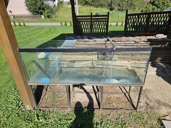 Akvárium 570 l, najlepšie osobný odber Humenné