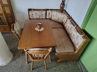 Rustikální rohová lavice, stůl, židle, Nábytek s příběhem