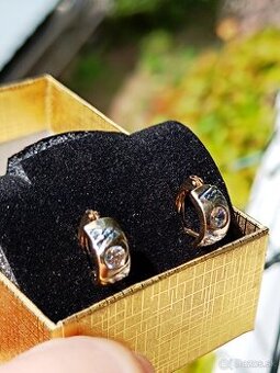 Zlate náušnice priesvitný kamienok 585