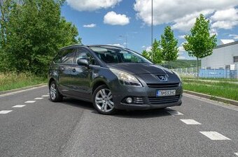 PEUGEOT 5008 2.0 HDI 150 HP AUTOMAT | 7 MIEST- NA SPLÁTKY-