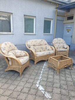 Zahradne ratanove sedenie