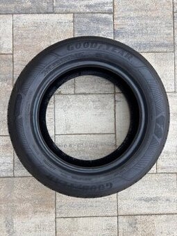 Pneumatiky -Goodyear efficientgrip performance 2 205 60 r16