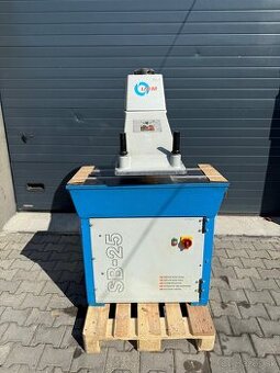 USM SB 25 vysekávací stroj Hydraulická řezačka Svit Sandt