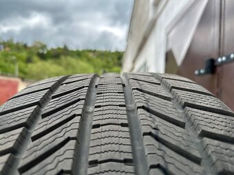 Zimna sada R20 Continental Winter Contact 255/35 R20 W XL