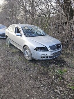 Rozpredám na náhradné diely škoda octavia 2