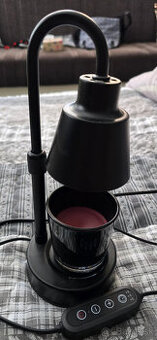 LAMPA NA TEKUTY VOSK