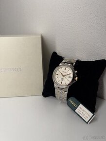 SEIKO kinetic