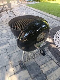Gril značky weber