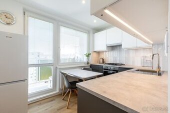 3 - izbový byt Palárikova ul. v Košiciach