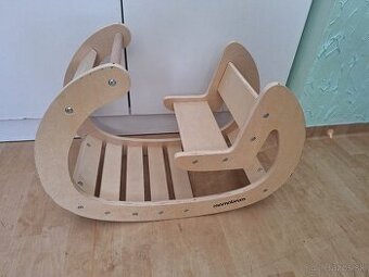 Detská drevená hojdačka montessori