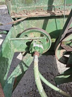 Hydraulické čerpadlo,rozvádzač,nádrž john deere