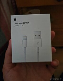 Predam káble a čítačku kariet na iPhone