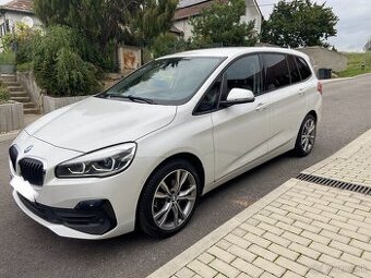 BMW 216i GRAN TOURER