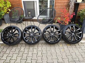 Tesla model 3 🌞 letna sada diskov 235/35 r20 Pirelli