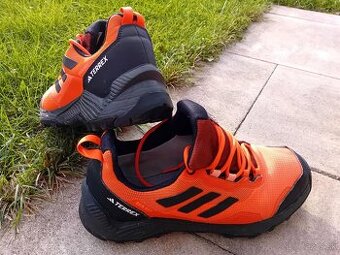Predám topánky Adidas Terrex