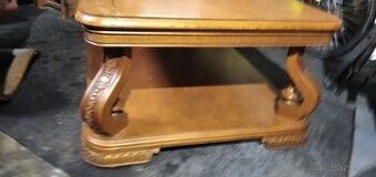 Predám rustikálny drevený stôl