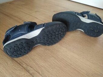 Geox sandale 37
