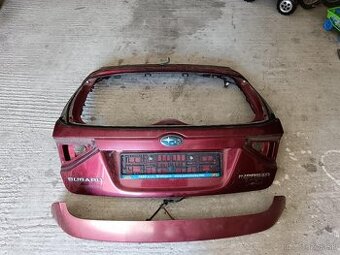 Subaru impreza zadné dvere