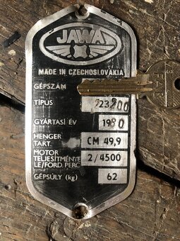 Štítok L1e jawa 50 typ 23 mustang