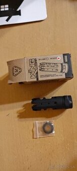 AR-15: JP charging handle, King Comp, tlmič plameňa – nové