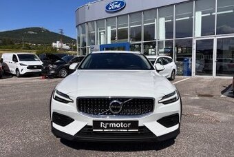 Predám VOLVO V60 Cross Country 2,0 B5 184kW AT8,  SK