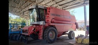 Sklízecí mlátička kombajn mf Massey Ferguson 38