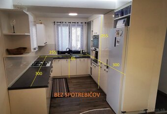 Kuchynska linka do U - biely lesk bez spotrebicov