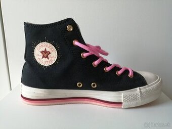 CONVERSE čierne