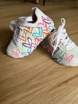 Dievcenske tenisky Skechers velkost 27