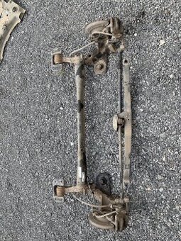 Zadná náprava Opel Astra J Combi