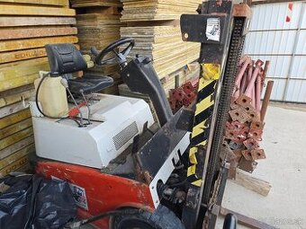 Vymenim,Predam Vysokozdvizny vozik Desta - 1