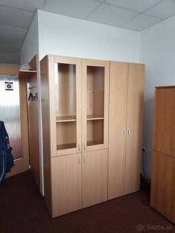 Kancelársky nábytok