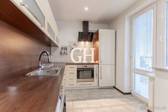 TATRANSKÁ -  Tehlový 3-izbový byt (76m²) - Kompletná rekonšt