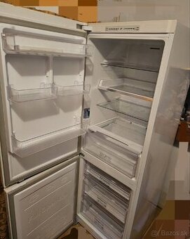 Predam chladnicku samsung