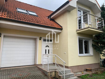 Rodinný dom Piešťany, Pod Párovcami – 4 izby, záhrada, výťah