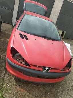 Rozpredam peugeot 206