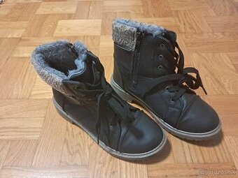 Zimne topanky (vel. 36)