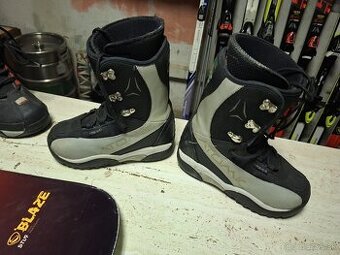 Predám Detské snowboardove topánky Atomic 36.