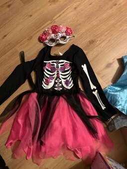 Dievčenská maska na karneval