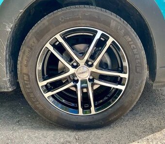 Disky Dezent TZ Dark s letnými pneu