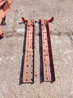 Belarus MTZ traktor bager podvozok