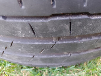 letné 225/45 R18 na diskoch