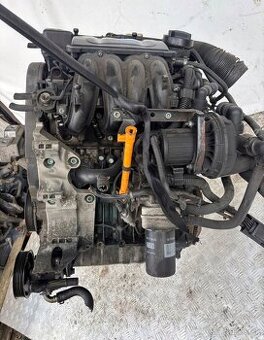 MOTOR AVU 1.6 VW GOLF SKODA OCTAVIA