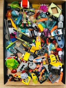 Lego mix 8,2 kg.