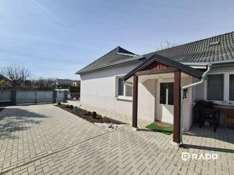 RADO | IBA U NÁS Rodinný DOM s malým domom na pozemku 2370m