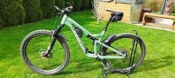 Celoodpruženy horský bicykel FOCUS THRON 6.9